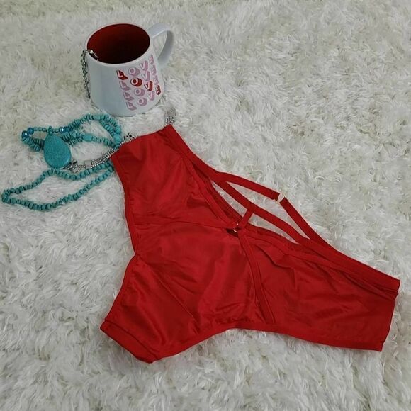 VS Red Lipstick Cut Out Outvert Very Sexy CHEEKY MEDIUM - Picture 3 of 4